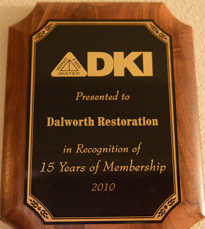 Gives a 15 Years of Membership Award in 2010