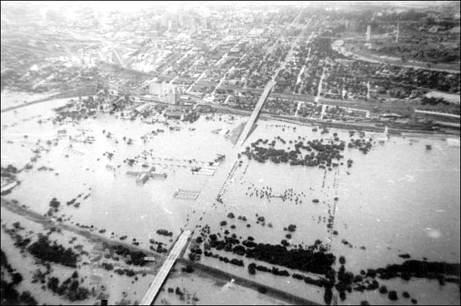  Courtesy, Tarrant County College District Archives, Fort Worth, Texas, and found at the Portal to Texas History at UNT.