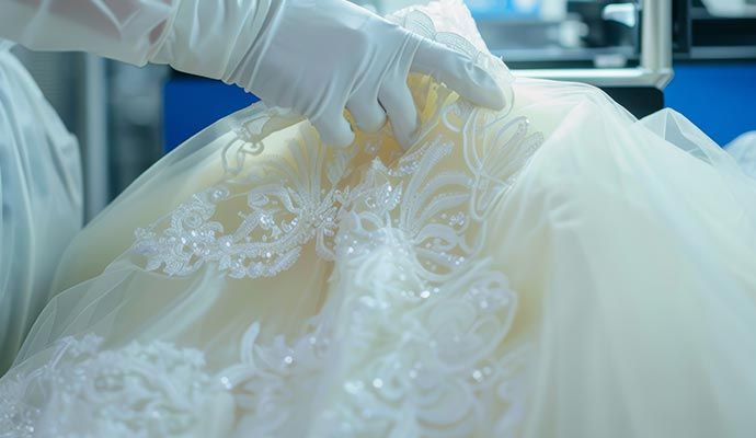 Clothing restoration service Clothing restoration service