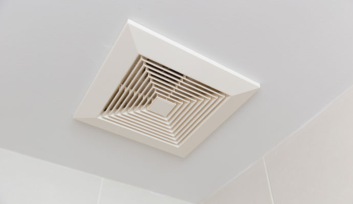 Clean ceiling air vent