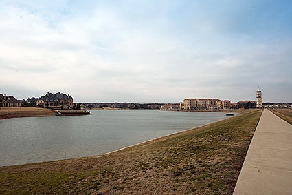 Towne Lake Park is a 22 acre lake where you can fish or paddle boat, surrounded by a 1.3 mile trail in McKinney, TX.